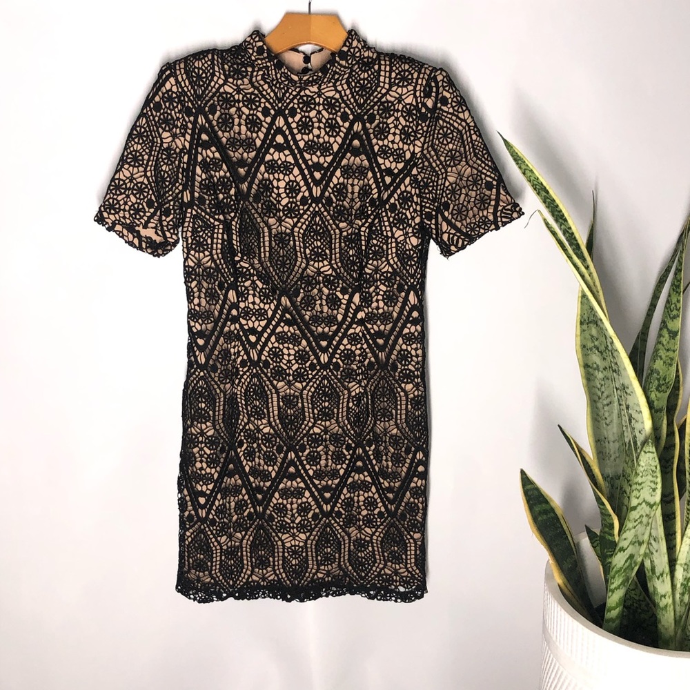 NWT F21 Sheath Crochet dress. Size L
